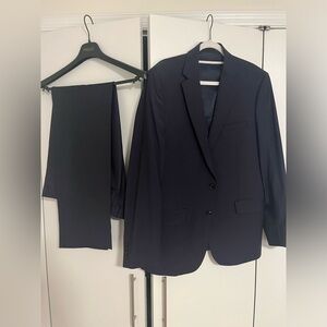 Calvin Klein Slim Fit Navy Suit and Pants, 44r, not tailored, only worn 3 times